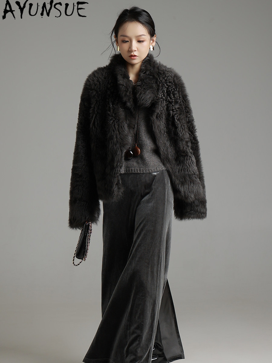 AYUNSUE Natural Tuscany Sheeps - Wool Coat Peacoat 评论和价格